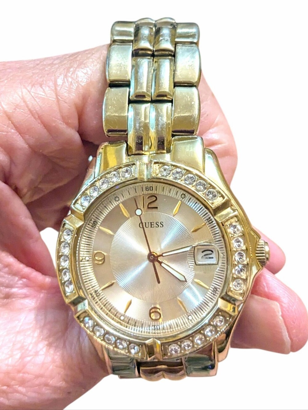 Classic Guess Gold bracelet watch gold tone date window crystal bezel